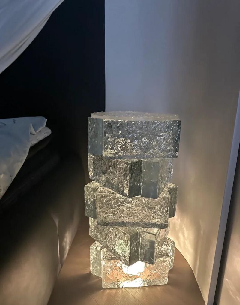 “床头柜”正在退出国人家庭，年轻人有新选择，更高级更实用 - 家居知识