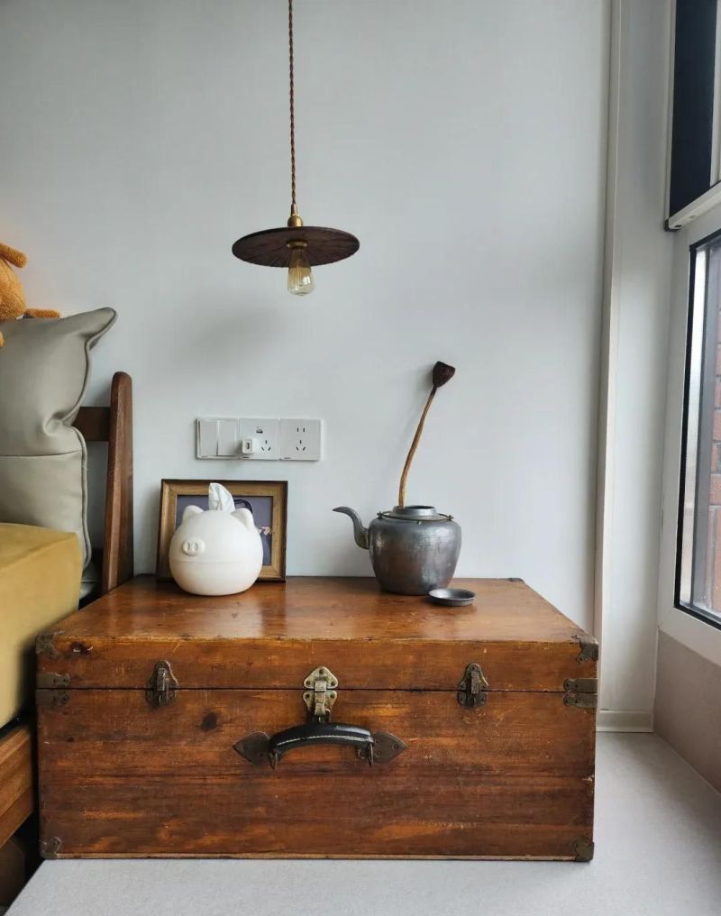 “床头柜”正在退出国人家庭，年轻人有新选择，更高级更实用 - 家居知识