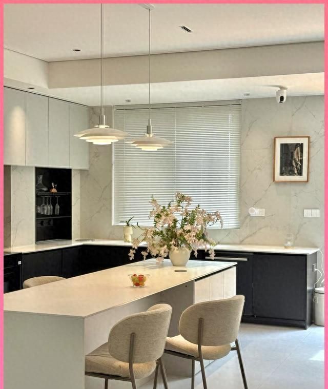 90后夫妻打造简约风新家走红，朋友来访直呼不想离开！