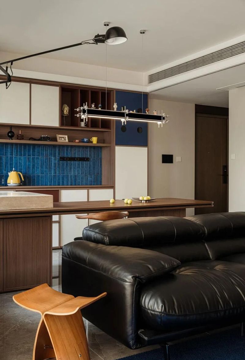 设计师以复古、包豪斯与孟菲斯混搭风格为基调进行改造 - 家居知识