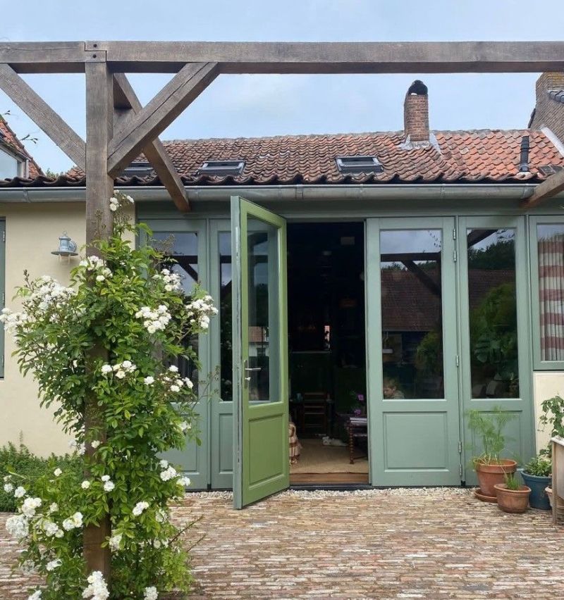 荷兰女主的老房，大胆配色混合风格温暖迷人，展现与众不同的风采 - 家居知识