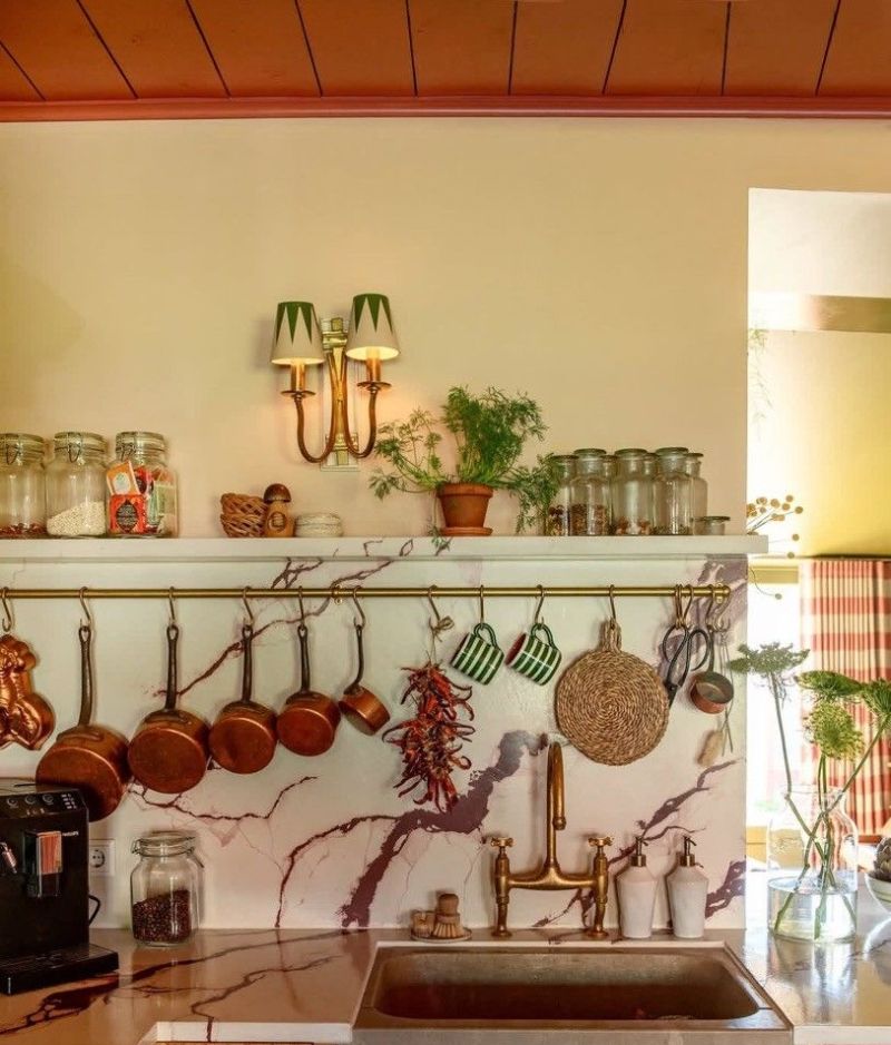 荷兰女主的老房，大胆配色混合风格温暖迷人，展现与众不同的风采 - 家居知识