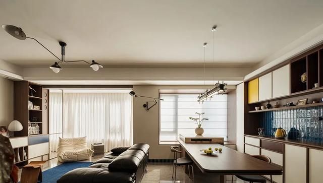 设计师以复古、包豪斯与孟菲斯混搭风格为基调进行改造 - 家居知识