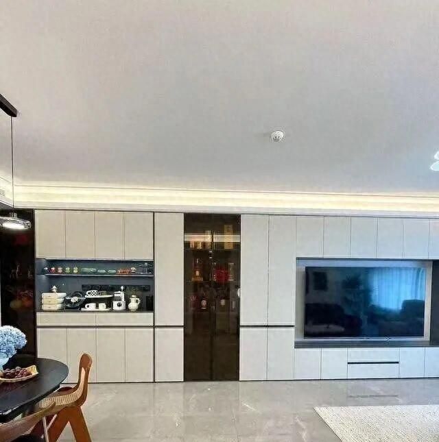 浙江女子120m²家装惊艳全网，电视柜设计引万人模仿