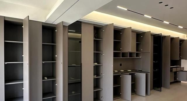 6种最丑的全屋定制柜子设计！大牌板材秒变土味现场，你踩坑了吗 - 家居知识