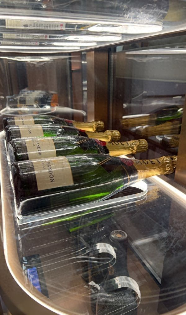 酒柜定制设计工厂大揭秘，靠谱品牌推荐 - 家居知识