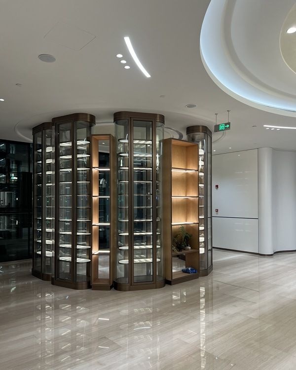 亚克力酒柜定制厂家推荐，为您打造专属藏酒空间 - 家居知识