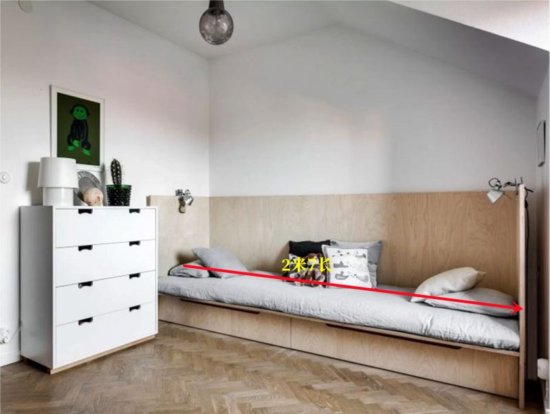 榻榻米做长一点，2头各是一张床，不用爬上爬下，比高低床方便 - 家居知识