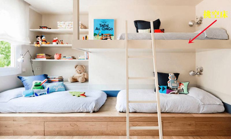 榻榻米做长一点，2头各是一张床，不用爬上爬下，比高低床方便 - 家居知识