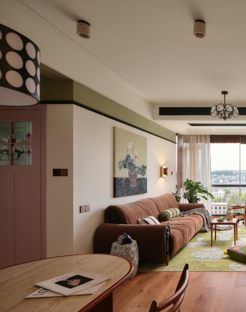 原木复古风的家，自然与怀旧的完美融合