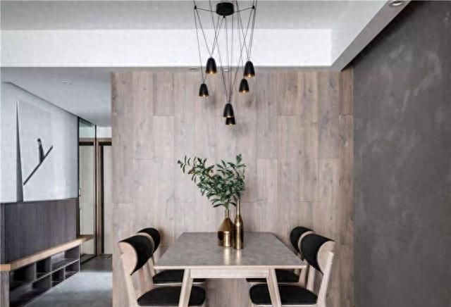 140㎡三房改四房，水泥灰+木色演绎侘寂美学