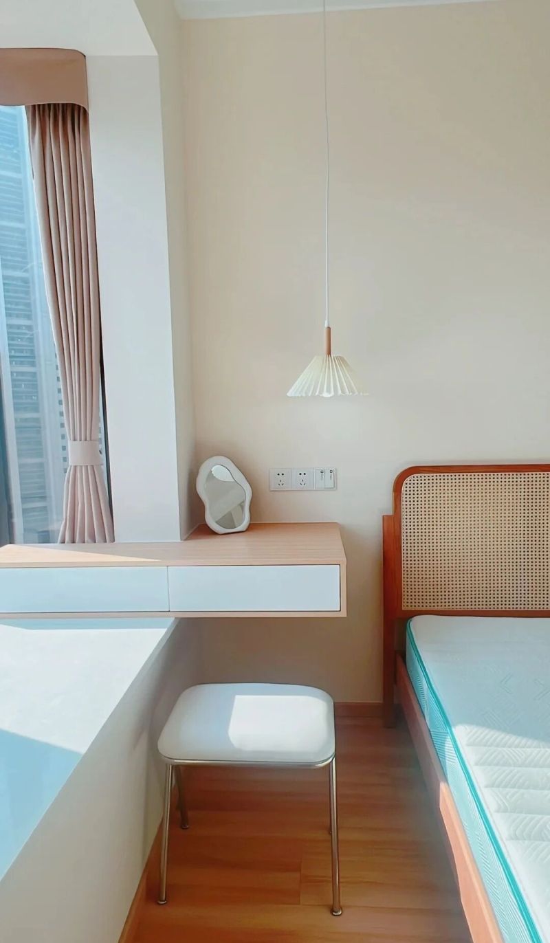 让年轻人的“床头柜平替”惊到了！只要换一个思路，既省钱又实用 - 家居知识