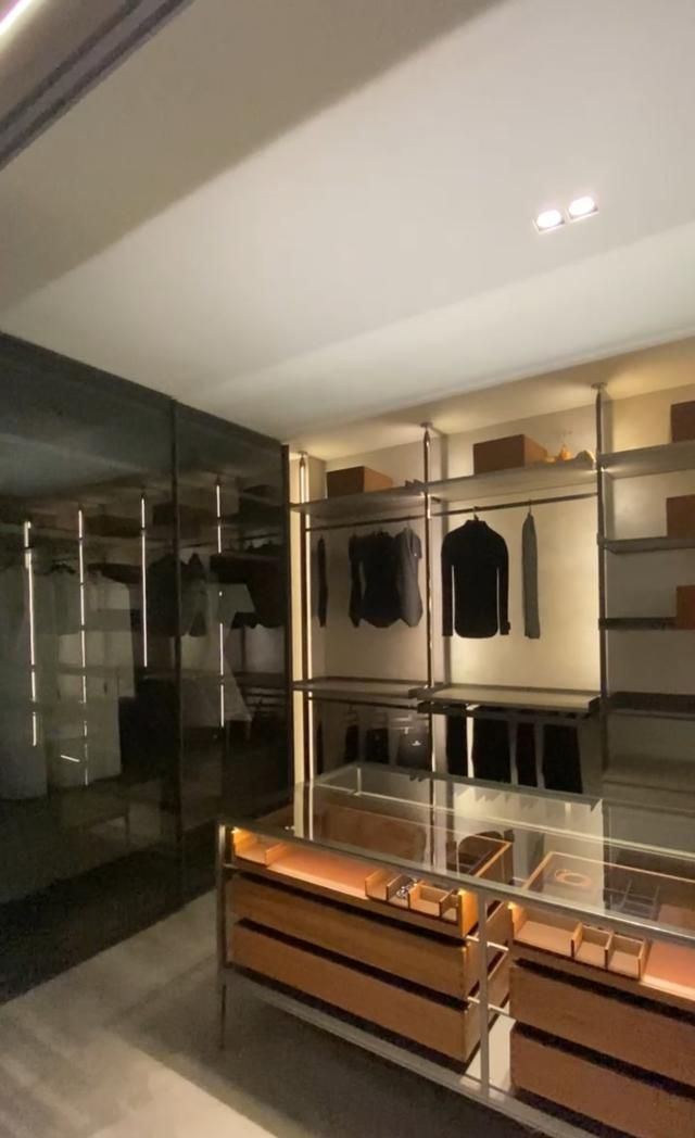 靠谱衣柜定制服务大揭秘，让你轻松打造理想家居 - 家居知识