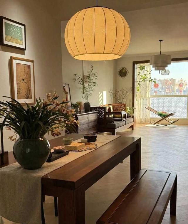 一对退休夫妻新中式家，一进门就被治愈，这才是中国人理想的晚年 - 家居知识