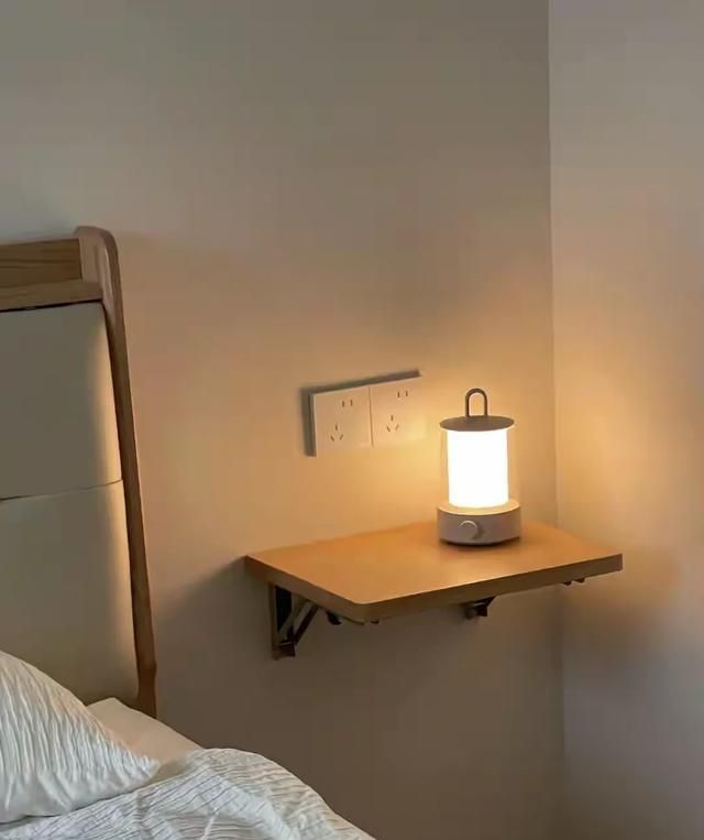 让年轻人的“床头柜平替”惊到了！只要换一个思路，既省钱又实用 - 家居知识