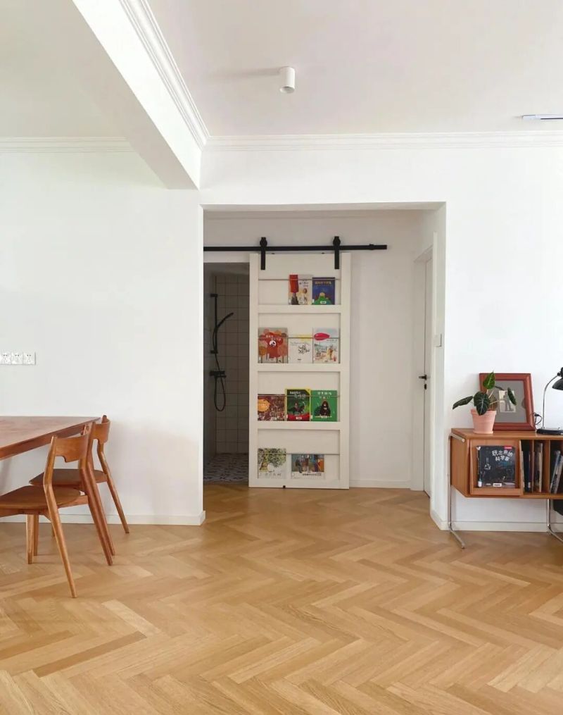 进门就能看见厕所怎么办？看看年轻人家里的设计，那叫一个高级 - 家居知识