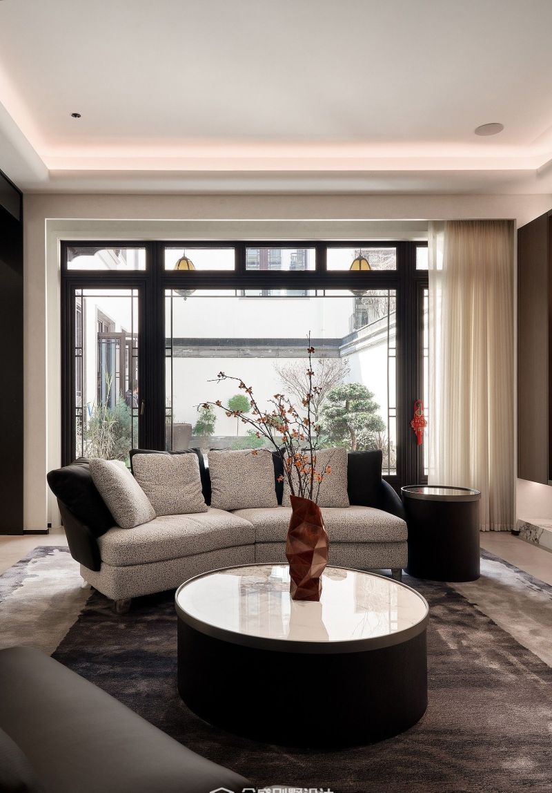 MHOO|湖风雅园450㎡意式轻奢风：理性线条里的轻奢温度 - 家居知识