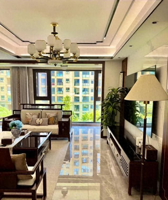 女子晒入住5年新中式家，全屋整洁如新引网友赞叹