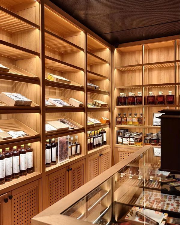 探寻比较不错的酒柜定制品牌企业，怎么选择？ - 家居知识