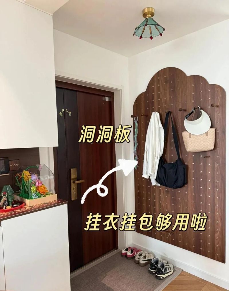 进门没有玄关，怎么办？看完这11个真实人家的设计，我想砸了重装 - 家居知识