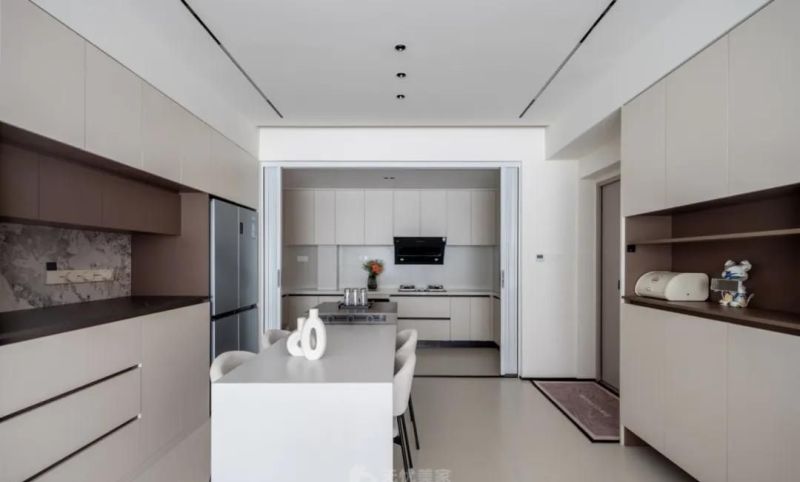 进门没有玄关，怎么办？看完这11个真实人家的设计，我想砸了重装 - 家居知识