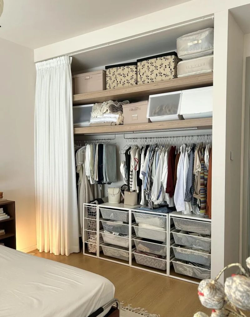 年轻人不做定制衣柜了？学网友的衣柜做法，只挂不叠，收纳力好强 - 家居知识