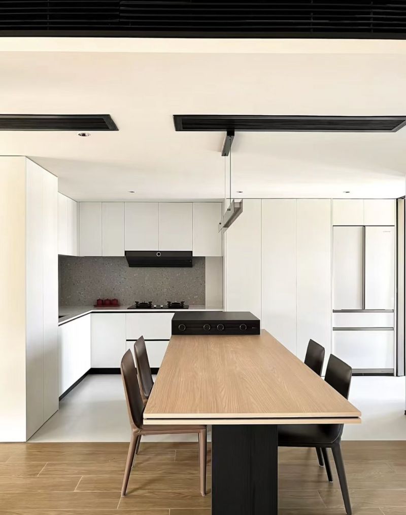 说明能做玄关柜、同色房门及现代极简理念全屋定制工厂怎么选 - 家居知识