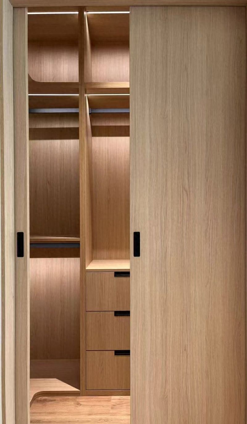 整体衣柜定制价格解析，多少钱才合理？