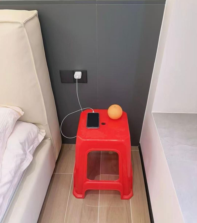 “床头柜”已逐渐退出中国家庭，看看年轻人的做法，高级又实用 - 家居知识