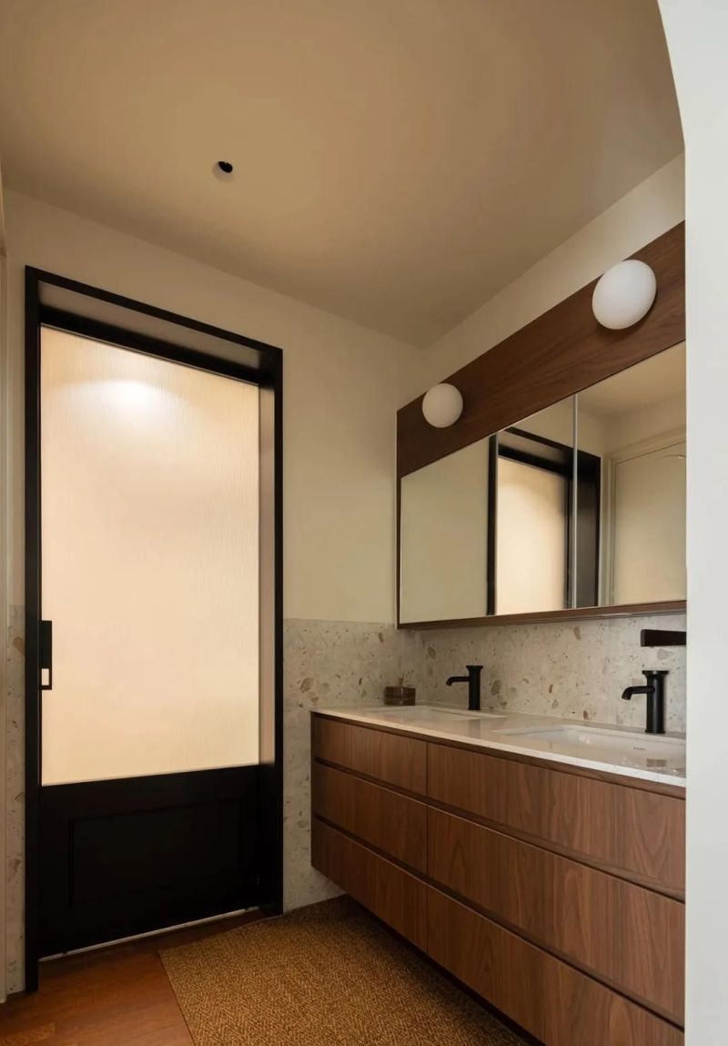 谁说小户型只能将就？95㎡二居中古风与包豪斯的优雅共生 - 家居知识