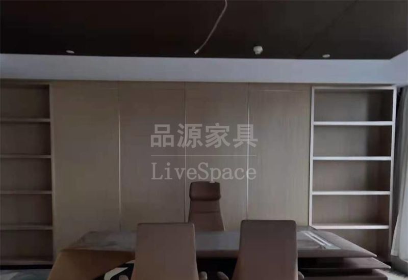 2026浦东公司拆除传统隔断，改用通顶白色墙柜，真好用吗？ - 家居知识