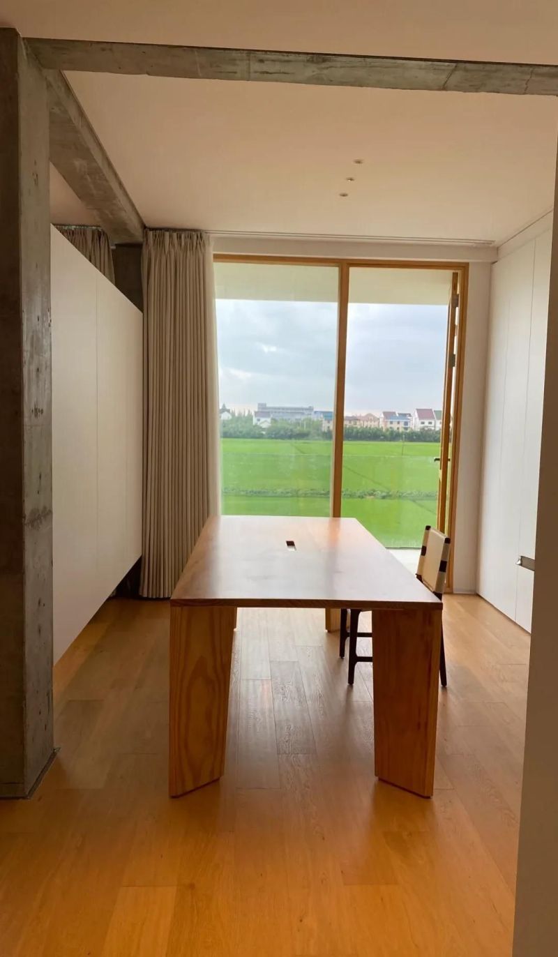 自然风天花板！90后设计师：用原木、光影与留白重构理想生活 - 家居知识