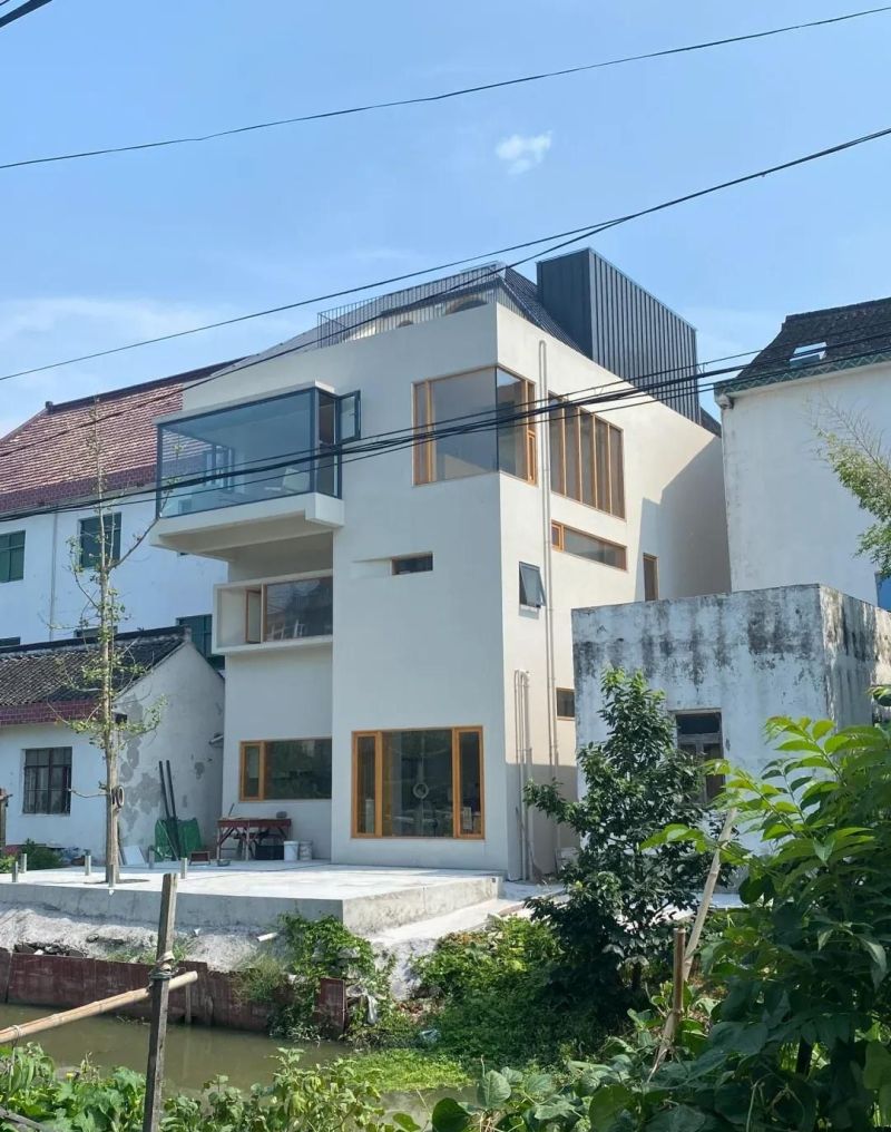 自然风天花板！90后设计师：用原木、光影与留白重构理想生活 - 家居知识