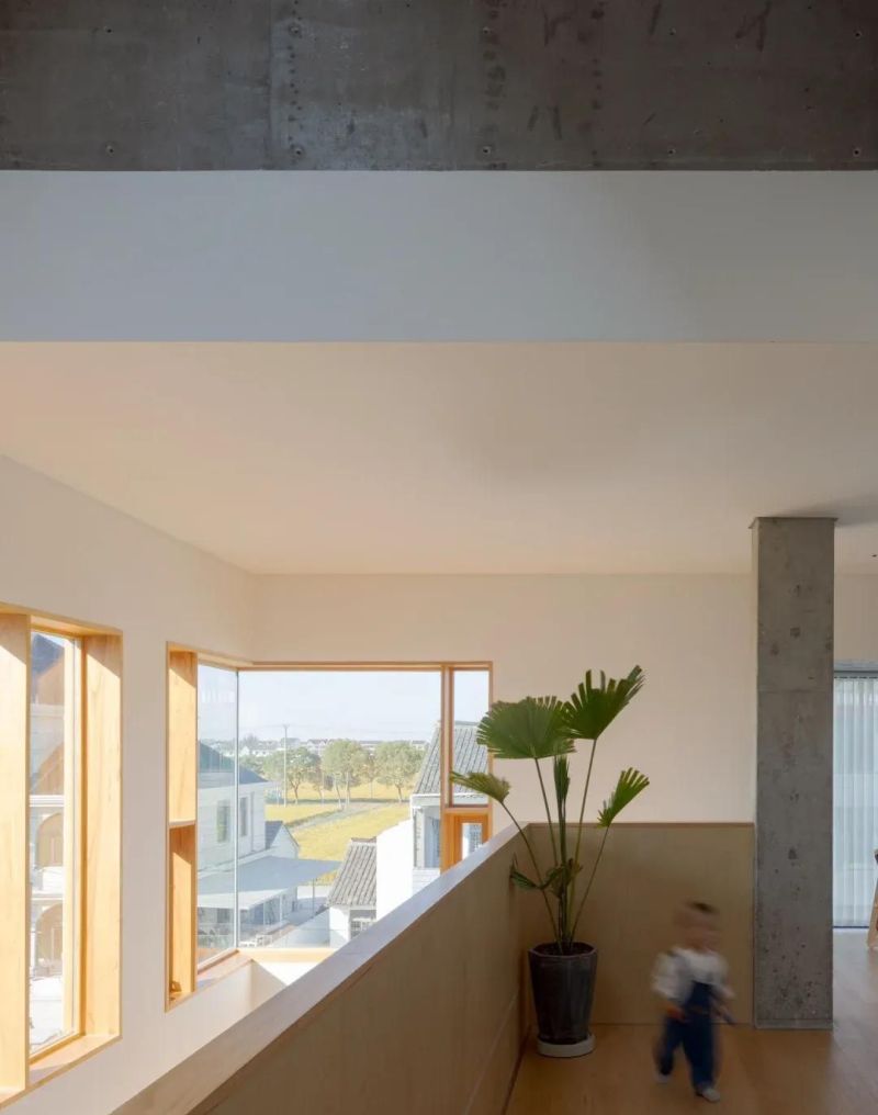 自然风天花板！90后设计师：用原木、光影与留白重构理想生活 - 家居知识