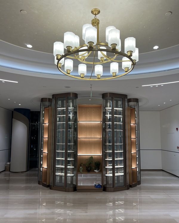 支招口碑好的酒柜定制企业，推荐几家亚克力酒柜定制源头厂家选哪 - 家居知识