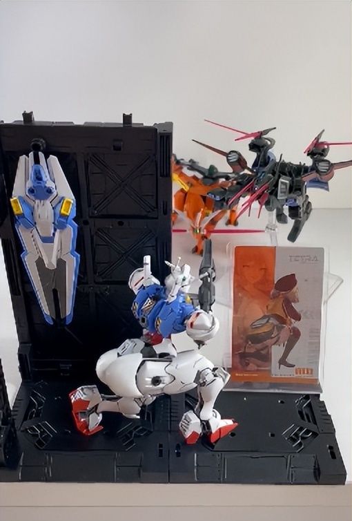 你敢信吗？千里之外的一场战争，最先暴击的居然是宅男的手办柜？ - 家居知识