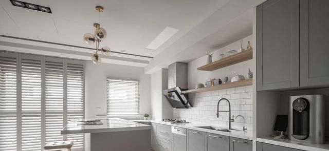 184㎡美式新家一完工，亲戚就赶忙来参观，说要当作老家翻新范本 - 家居知识