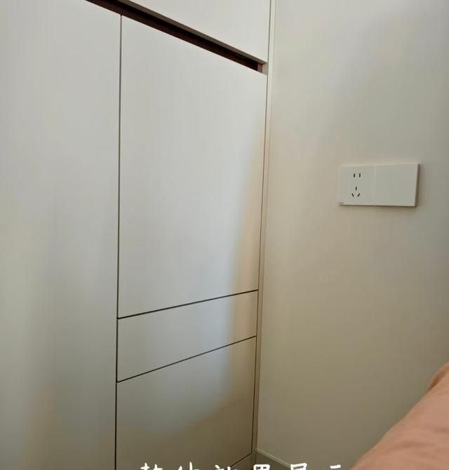 传统“床头柜”逐渐退出中国家庭！看看年轻人的做法，高级又实用 - 家居知识