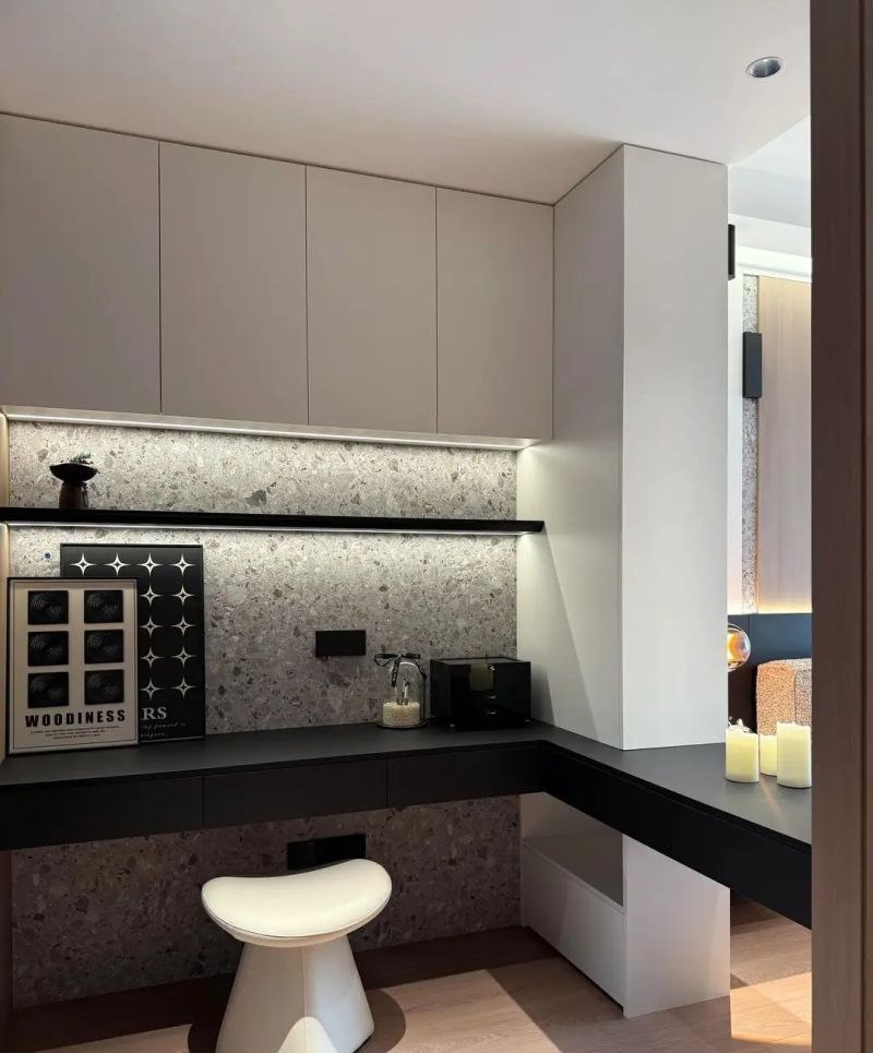 140㎡意式极简：砸阳台弃榻榻米，7米横厅住出松弛感 - 家居知识