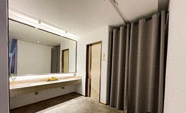 口碑与工艺兼具，盘点不锈钢橱柜定制工厂的精细之选