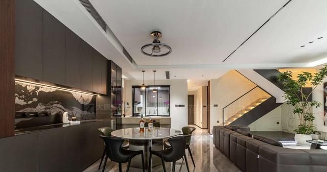 株洲装修设计：226㎡意式风复式楼实景，舒适性与实用性恰到好处 - 家居知识