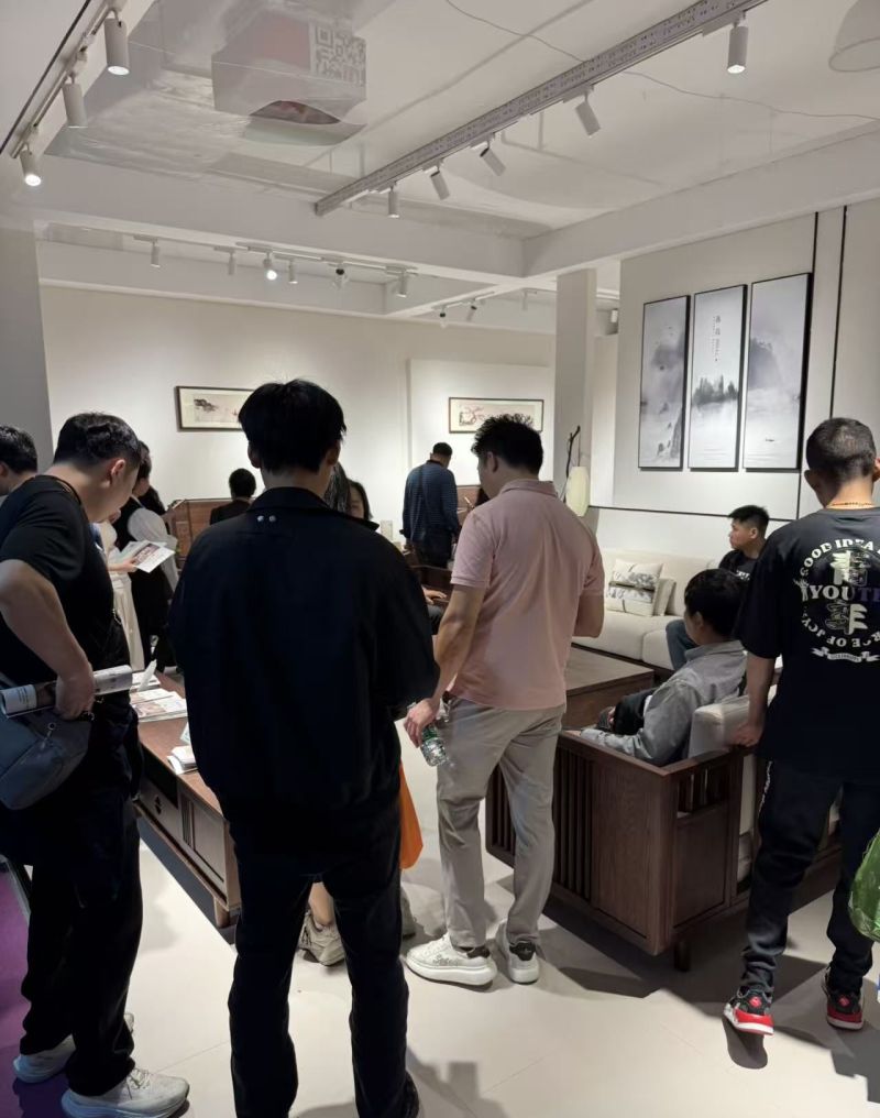 剖析清海名隆家具，定制价格贵不贵，鞋柜体验和未来规划 - 家居知识