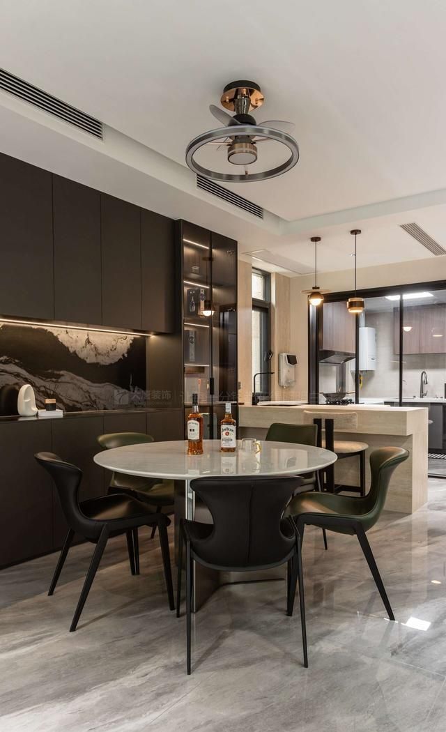 株洲装修设计：226㎡意式风复式楼实景，舒适性与实用性恰到好处 - 家居知识