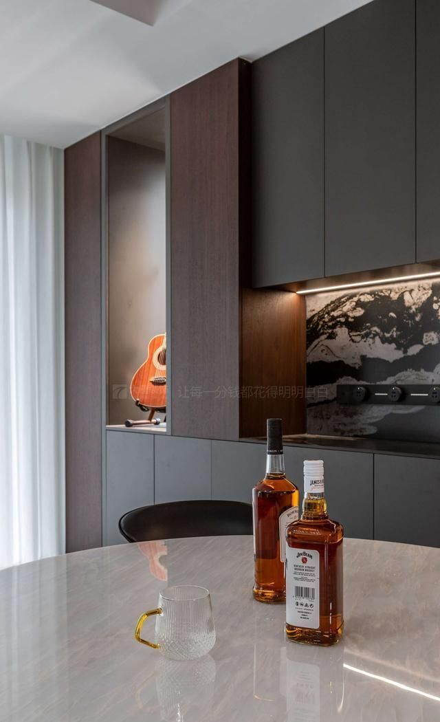 株洲装修设计：226㎡意式风复式楼实景，舒适性与实用性恰到好处 - 家居知识