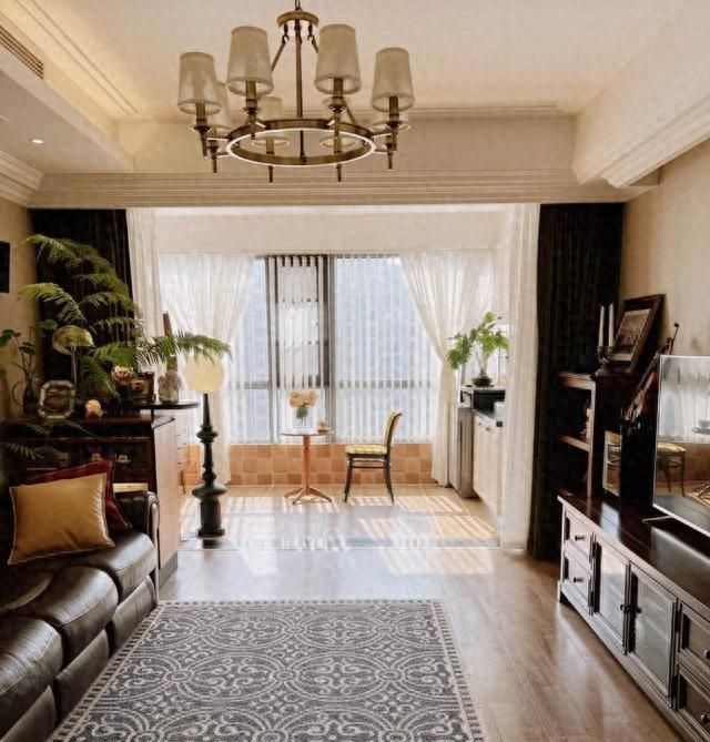 上海独居女子高级家装曝光，床尾设计成最大亮点