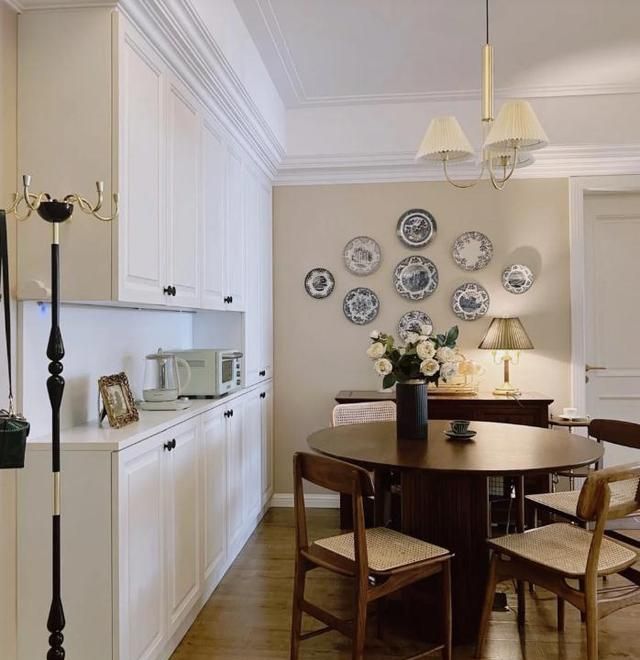 上海一独居女子的家，装修那叫一个高级，其中床尾最为抢眼 - 家居知识