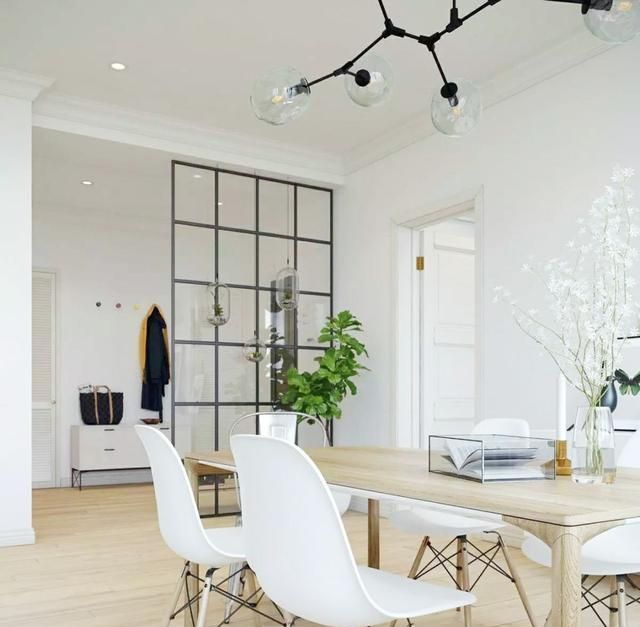 进门就是客餐厅，她家这样做隔断，一点不尴尬！太好抄了 - 家居知识