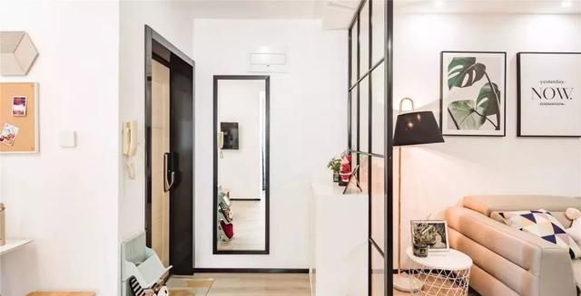 进门就是客餐厅，她家这样做隔断，一点不尴尬！太好抄了 - 家居知识