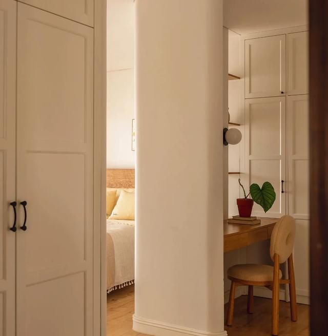 扔掉它！屁点大的卧室，也能拥有一个实用衣帽间？！ - 家居知识