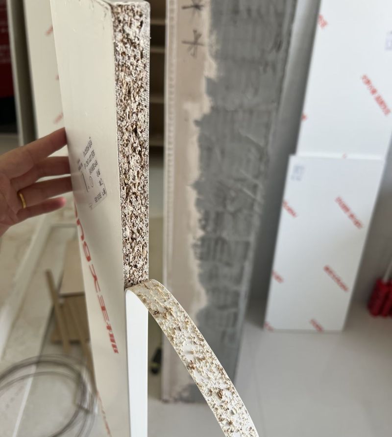 衣柜是木工做好还是定制好?价格相差多少?多亏师傅提醒差点选错 - 今日头条 衣柜是木工做好还是定制好?价格相差多少?多亏师傅提醒差点选错 - 家居知识